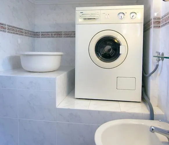 Amaryllis Summer Maisonettes *