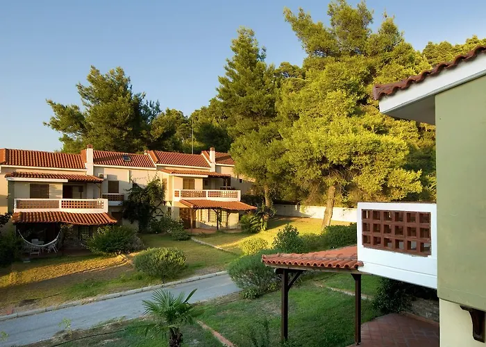 Amaryllis Summer Maisonettes * Possidi