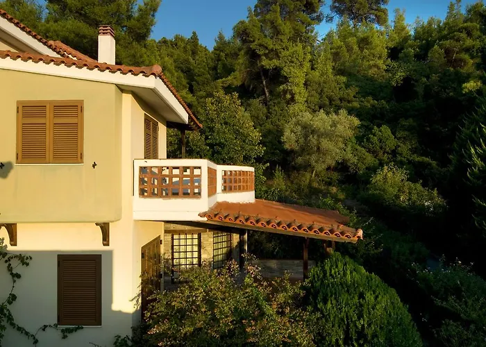 Amaryllis Summer Maisonettes شقة