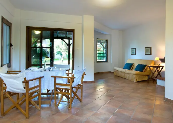 Amaryllis Summer Maisonettes شقة