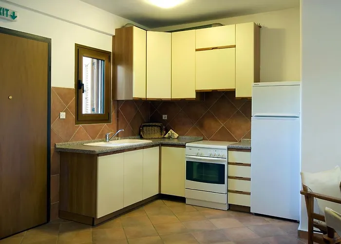 Amaryllis Summer Maisonettes * Possidi