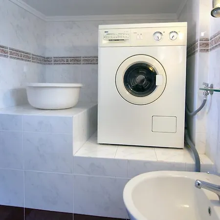 Amaryllis Summer Maisonettes *