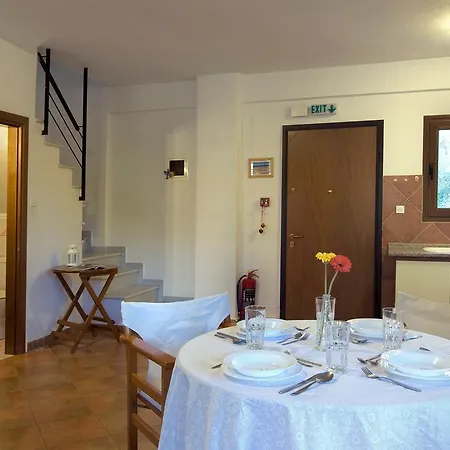 Amaryllis Summer Maisonettes Apartamento *