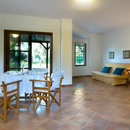 Amaryllis Summer Maisonettes Apartamento